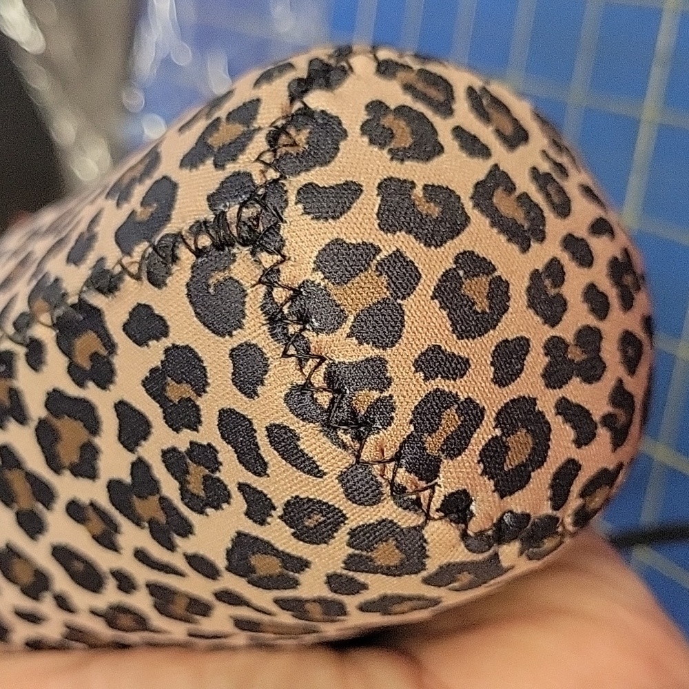 Leopard Print Tumbler Sleeve 22-24 oz - Picture 2 of 3